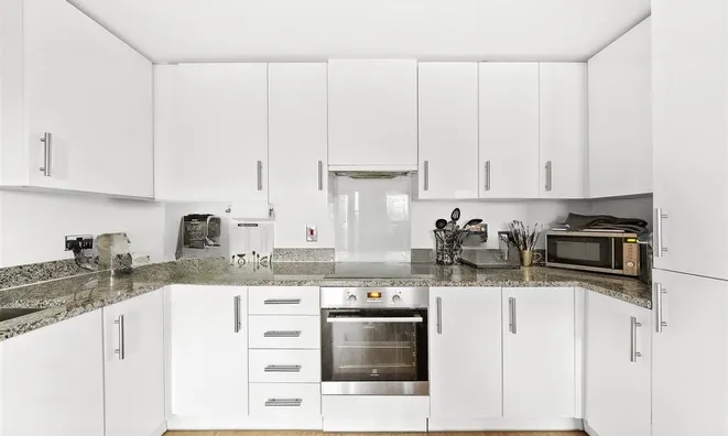 Недвижимость Chesworth Court, Fulneck Place: 1