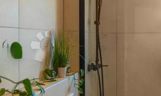 Недвижимость Семейный дом 180 м², Запад: 18