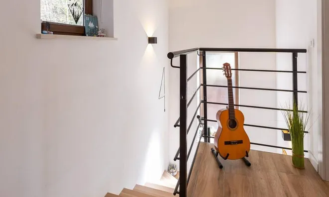 Недвижимость Семейный дом 180 м², Запад: 25
