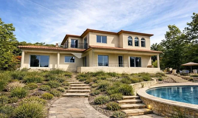 Недвижимость Семейный дом Вепринац: 1