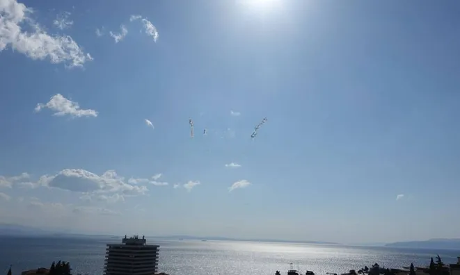 Недвижимость Четырехкомнатная квартира  
: 8