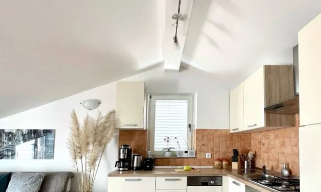 Недвижимость Двухкомнатная квартира, Опатия.: 6