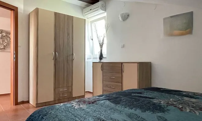 Недвижимость Двухкомнатная квартира, Опатия.: 8