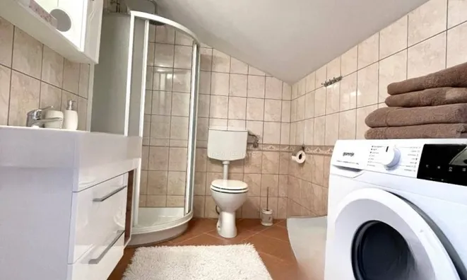 Недвижимость Двухкомнатная квартира, Опатия.: 9