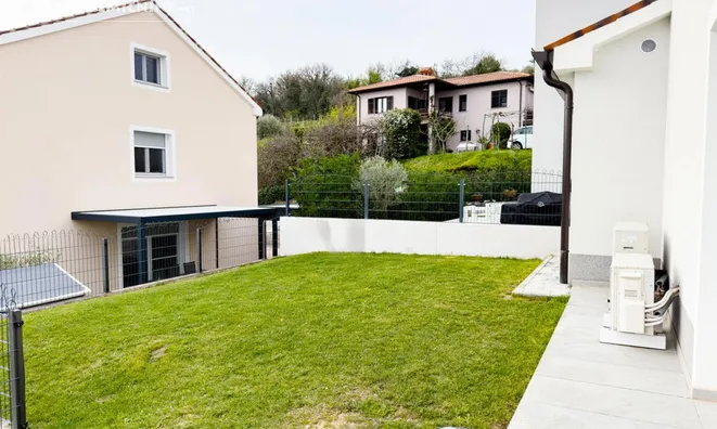 Недвижимость Дуплекс Ново Гриньян: 3