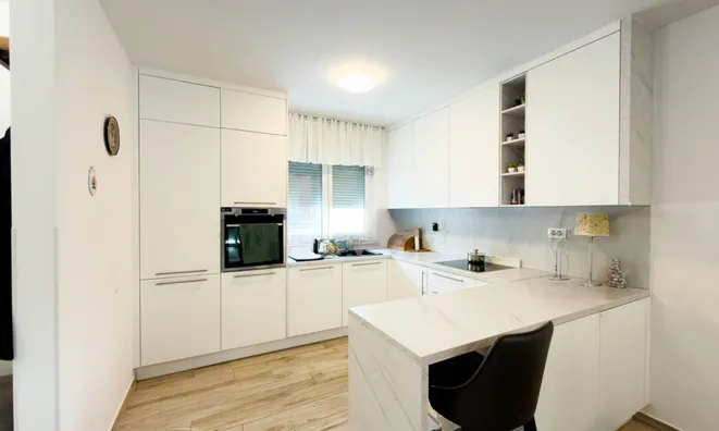 Недвижимость Дуплекс Ново Гриньян: 11