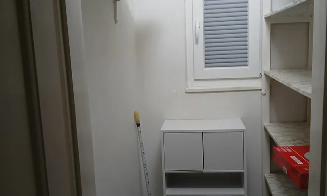 Недвижимость Квартира, 2,5-комнатная, Центр Любляны, Котникова: 9