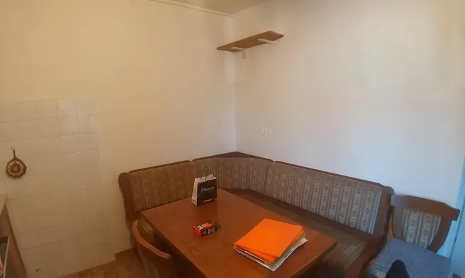 Недвижимость Квартира, 3 комнаты близко к центру Сежаны: 4