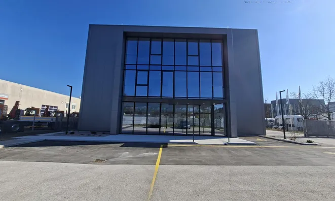 Недвижимость Офисное помещение Вич: 2