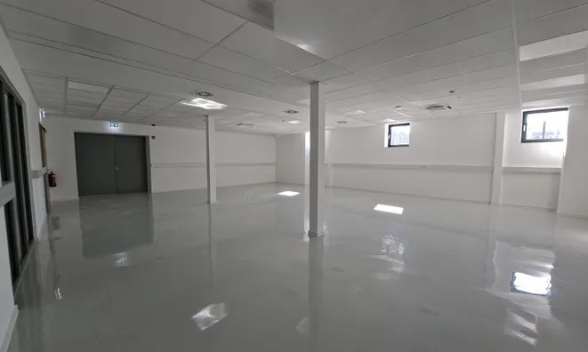 Недвижимость Офисное помещение Вич: 9