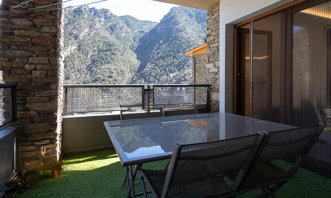 Недвижимость Apartment for sale in Santa Coloma, 3 bedrooms: 4