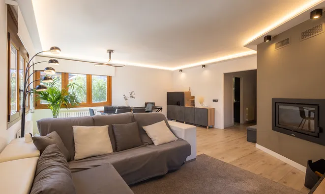 Недвижимость Apartment for sale in Santa Coloma, 3 bedrooms: 6