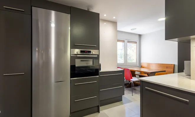 Недвижимость Apartment for sale in Santa Coloma, 3 bedrooms: 26