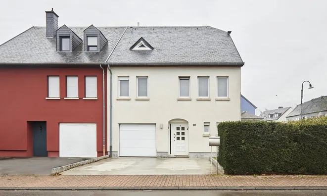 Недвижимость House 6 bedrooms for sale in Bertrange: 1