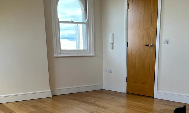 Недвижимость 78 Lebanon Gardens, East Putney, Wandsworth: 7