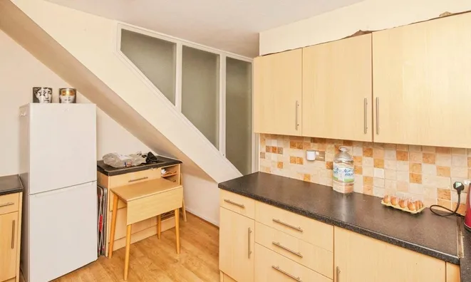 Недвижимость Mckiernan Court, Shuttleworth Road, Battersea: 2