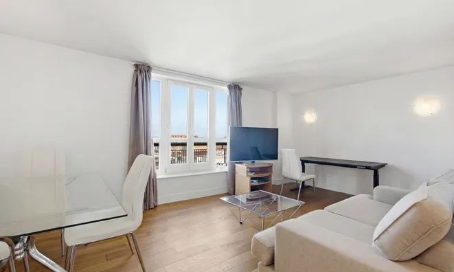 Недвижимость Commercial Road: 8