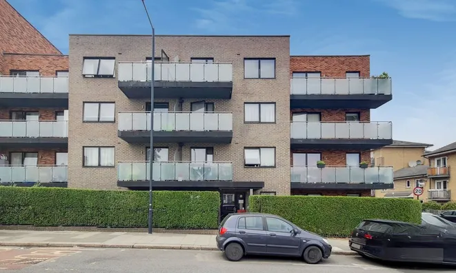 Недвижимость Church Road: 3