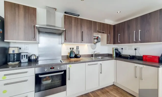 Недвижимость Church Road: 5