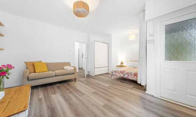 Недвижимость Worsopp Drive: 10