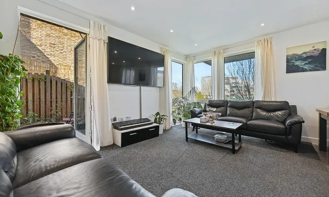 Недвижимость Hilltop Avenue: 8