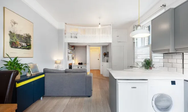 Недвижимость Gloucester Drive: 11