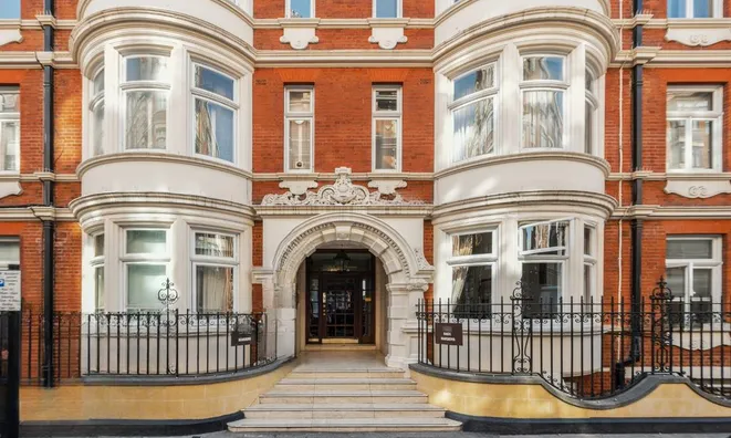 Недвижимость Basil Mansions, Basil Street: 13