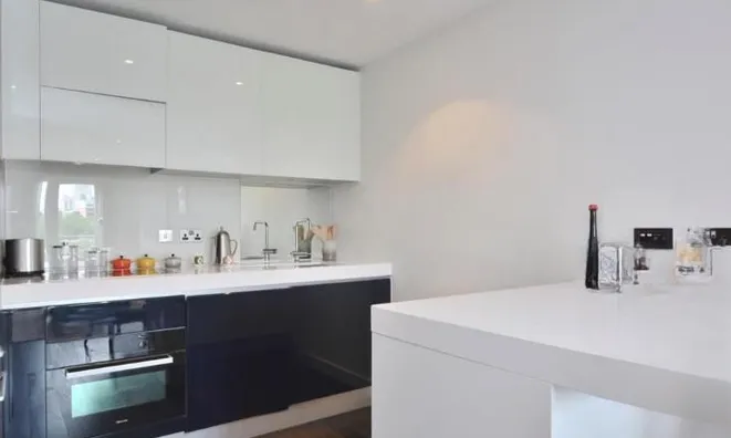 Недвижимость Moore House, Grosvenor Waterside, Gatliff Road: 2