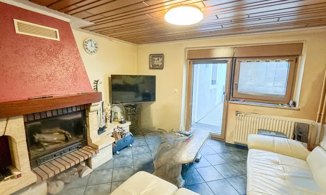 Недвижимость House 4 bedrooms for sale in Niederfeulen: 2