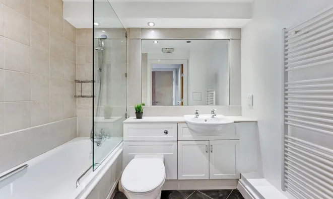 Недвижимость Smugglers Way: 3