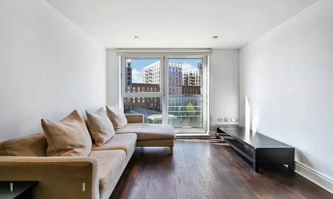 Недвижимость Smugglers Way: 5