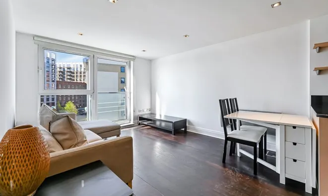 Недвижимость Smugglers Way: 7