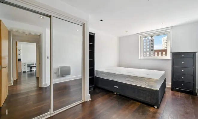 Недвижимость Smugglers Way: 9