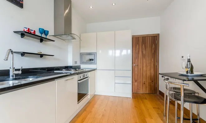 Недвижимость Lillie Road, Fulham: 3