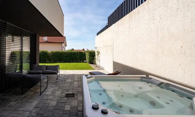 Недвижимость Дом в Сежане: 10