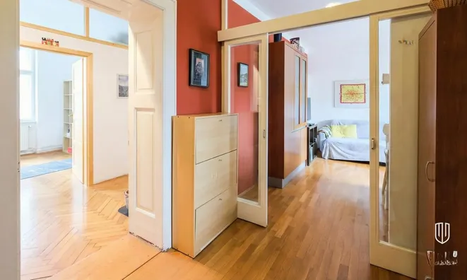 Недвижимость Трёхкомнатная квартира, Бежиград: 4