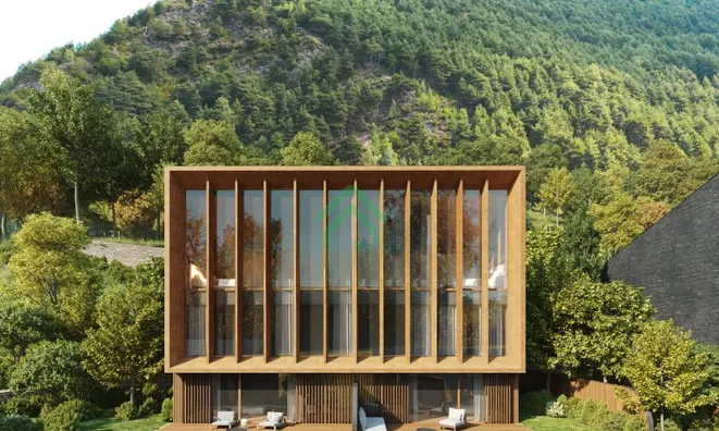 Недвижимость Luxury in a privileged setting: 5