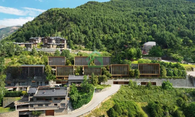 Недвижимость Luxury in a privileged setting: 9