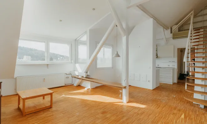 Недвижимость Квартира 3-комнатная Новая Бежиград: 1