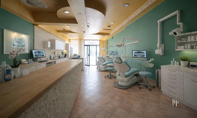 Недвижимость Коммерческое помещение Вич: 3