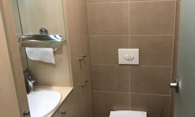 Недвижимость Коммерческое помещение Бежиградский Двор: 9