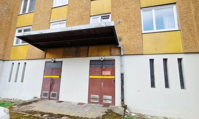 Недвижимость Офисно-складское помещение Бежиград: 4