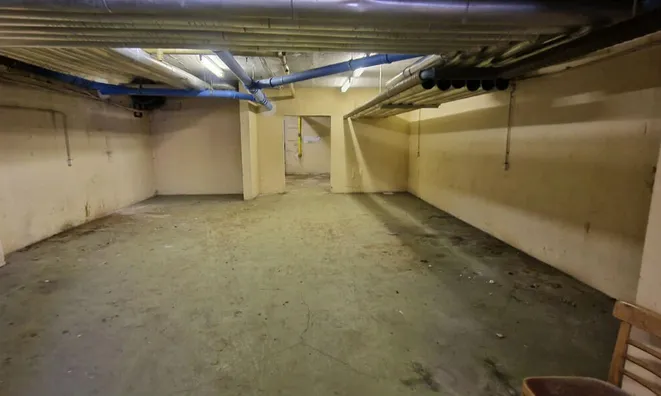 Недвижимость Офисно-складское помещение Бежиград: 5