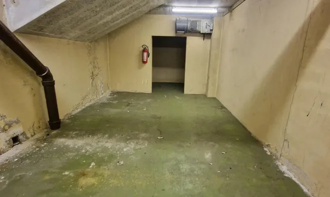 Недвижимость Коммерческое помещение Бежиград: 5