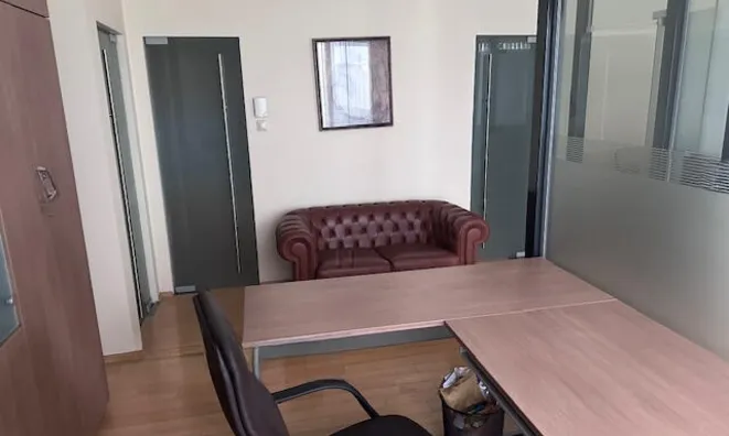 Недвижимость Офисное помещение Центр: 4