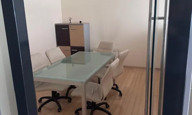 Недвижимость Офисное помещение Центр: 7