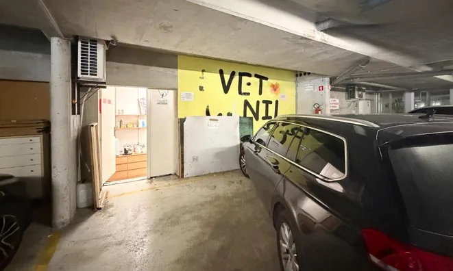 Недвижимость Коммерческое помещение Моще: 5