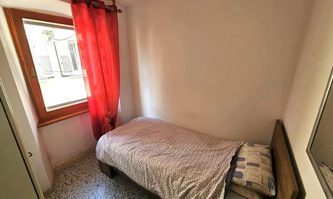 Недвижимость Квартира 4-комн в центре Копера: 4