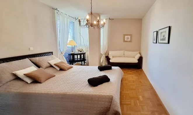 Недвижимость Четырёхкомнатная квартира на Долинской улице: 1