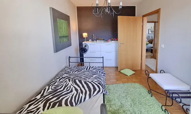 Недвижимость Четырёхкомнатная квартира на Долинской улице: 4